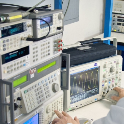 The Difference Between a Single-Mode Fiber and Multimode Fiber